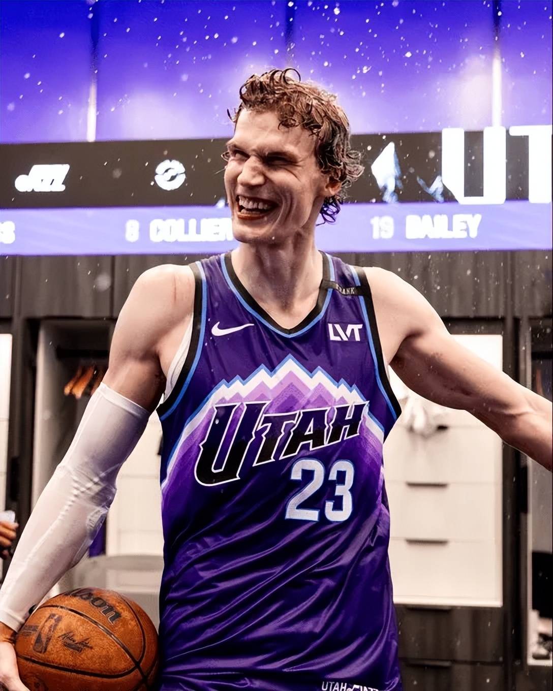 ayx-集结日犹他爵士调整名单以备CBA季后赛，篮板制胜环节打磨，球迷炸锅，轮换策略成焦点的简单介绍-ayx