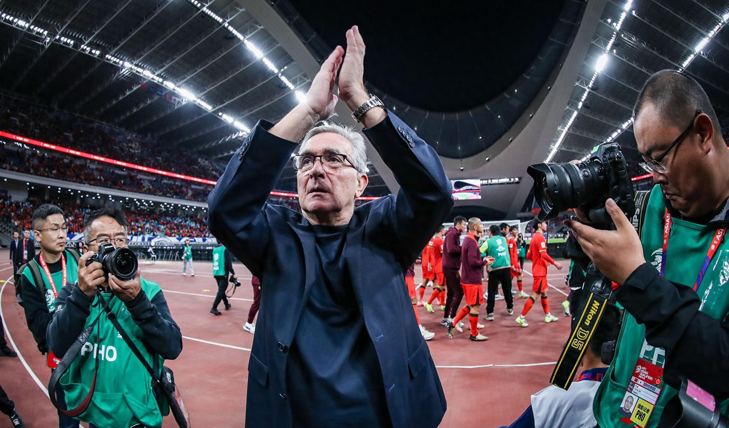 爱游戏官方网站-赛地聚焦——法国杯赛前热度飙升，塞维利亚复出首秀，震撼外界，资深球员宣示担当的简单介绍-爱游戏官方网站